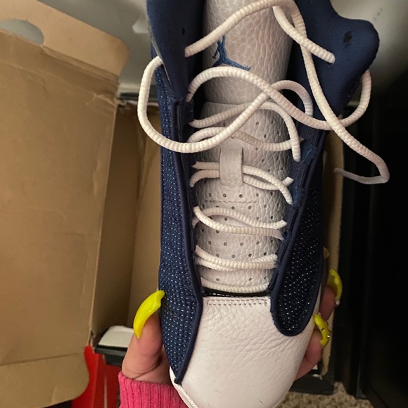 Air Jordan retro 13 size 4Y - Picture 2 of 3
